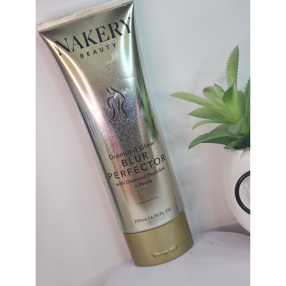Nakery Beauty Diamond Glow Blur Perfector Diamond Peptides Pearls 200mL NIB